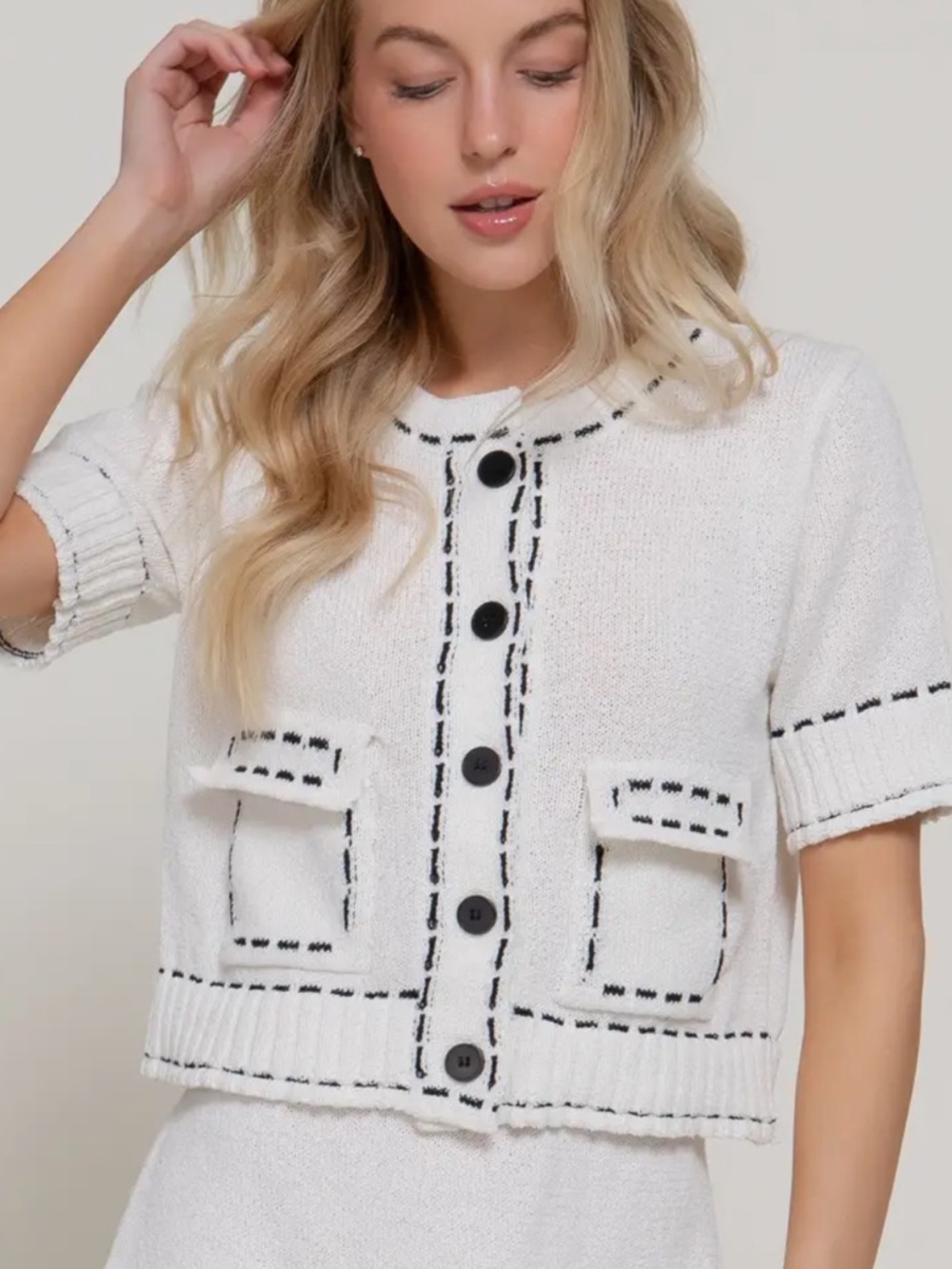 NWT ShopEvelynne White Short-Sleeve Cardigan with Black Trim M - Picture 3 of 11